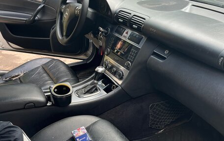 Mercedes-Benz C-Класс, 2005 год, 700 000 рублей, 7 фотография