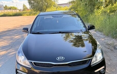 KIA Rio IV, 2017 год, 1 300 000 рублей, 4 фотография
