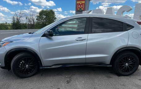 Honda HR-V II, 2018 год, 1 750 000 рублей, 3 фотография