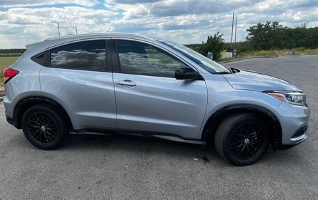 Honda HR-V II, 2018 год, 1 750 000 рублей, 4 фотография