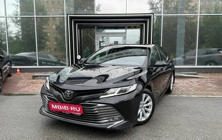Toyota Camry, 2021 год, 2 424 000 рублей, 2 фотография