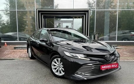Toyota Camry, 2021 год, 2 424 000 рублей, 4 фотография