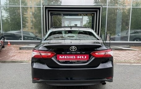 Toyota Camry, 2021 год, 2 424 000 рублей, 6 фотография