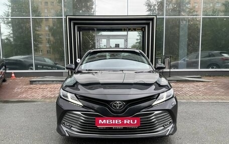 Toyota Camry, 2021 год, 2 424 000 рублей, 3 фотография
