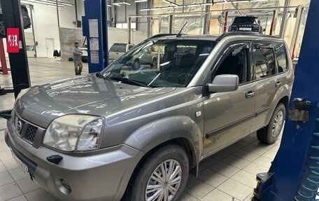 Nissan X-Trail, 2005 год, 710 000 рублей, 2 фотография