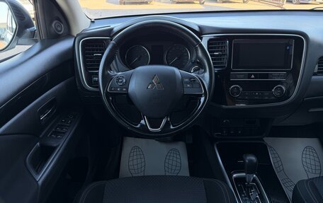 Mitsubishi Outlander III рестайлинг 3, 2019 год, 2 297 000 рублей, 10 фотография