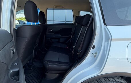 Mitsubishi Outlander III рестайлинг 3, 2019 год, 2 297 000 рублей, 15 фотография