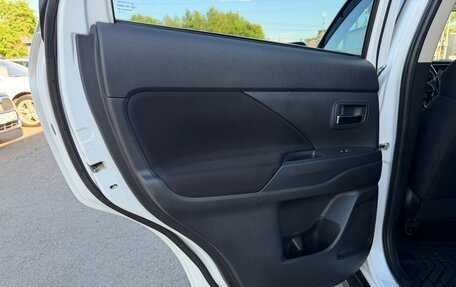 Mitsubishi Outlander III рестайлинг 3, 2019 год, 2 297 000 рублей, 18 фотография