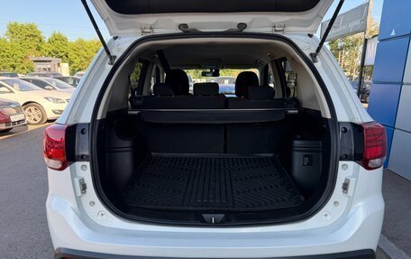 Mitsubishi Outlander III рестайлинг 3, 2019 год, 2 297 000 рублей, 20 фотография
