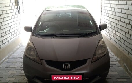 Honda Fit III, 2008 год, 750 000 рублей, 1 фотография