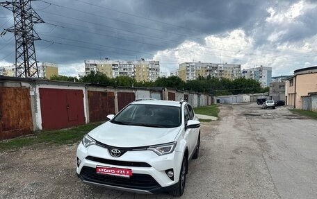 Toyota RAV4, 2019 год, 2 660 000 рублей, 1 фотография