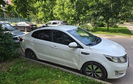 KIA Rio III рестайлинг, 2013 год, 700 000 рублей, 1 фотография