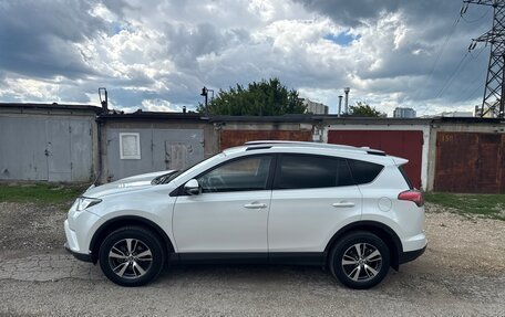 Toyota RAV4, 2019 год, 2 660 000 рублей, 2 фотография