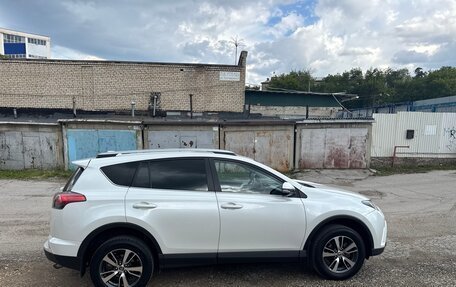 Toyota RAV4, 2019 год, 2 660 000 рублей, 3 фотография