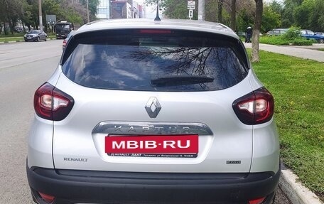 Renault Kaptur I рестайлинг, 2019 год, 1 700 000 рублей, 2 фотография