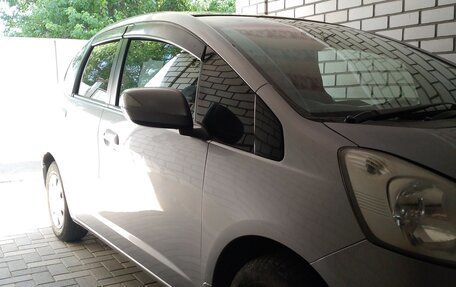Honda Fit III, 2008 год, 750 000 рублей, 2 фотография