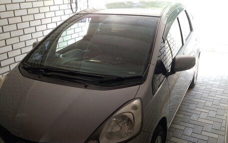 Honda Fit III, 2008 год, 750 000 рублей, 4 фотография