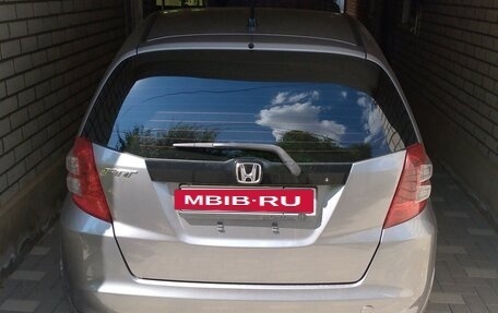 Honda Fit III, 2008 год, 750 000 рублей, 3 фотография