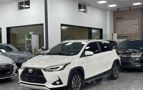 Toyota Yaris XP150 рестайлинг, 2022 год, 1 267 010 рублей, 2 фотография
