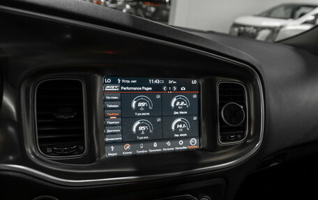 Dodge Charger, 2020 год, 4 490 000 рублей, 23 фотография