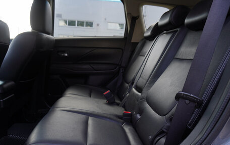 Mitsubishi Outlander III рестайлинг 3, 2014 год, 1 295 000 рублей, 22 фотография