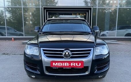 Volkswagen Touareg III, 2008 год, 1 010 000 рублей, 2 фотография