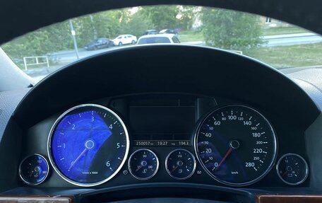 Volkswagen Touareg III, 2008 год, 1 010 000 рублей, 16 фотография