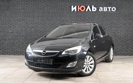 Opel Astra J, 2011 год, 650 000 рублей, 2 фотография
