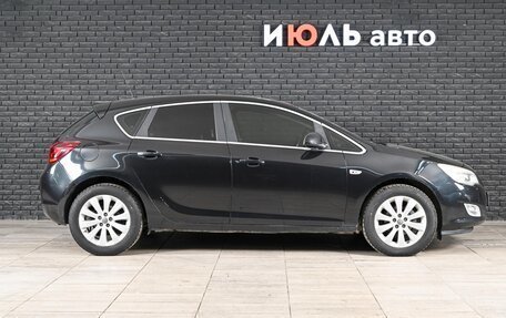 Opel Astra J, 2011 год, 650 000 рублей, 8 фотография