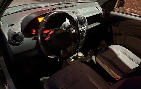 Renault Logan I, 2006 год, 135 000 рублей, 10 фотография