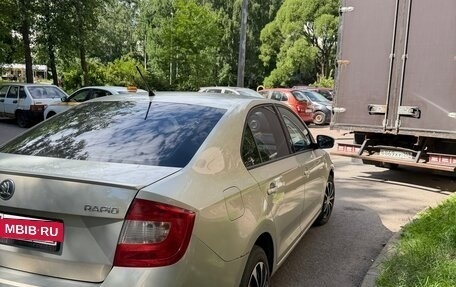Skoda Rapid I, 2014 год, 700 000 рублей, 5 фотография