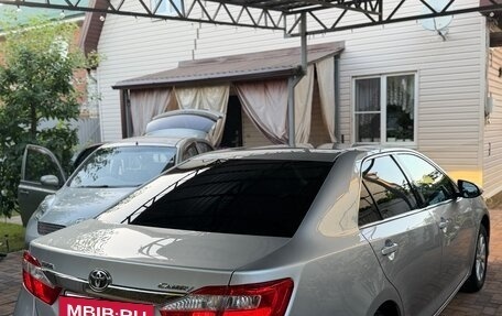 Toyota Camry, 2012 год, 1 600 000 рублей, 10 фотография