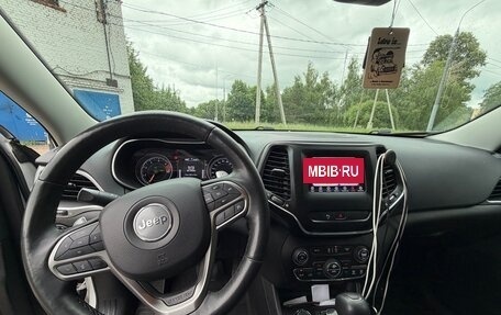 Jeep Cherokee, 2018 год, 2 300 000 рублей, 10 фотография