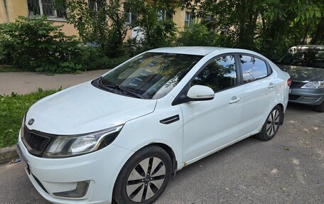 KIA Rio III рестайлинг, 2013 год, 700 000 рублей, 2 фотография