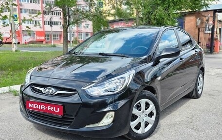 Hyundai Solaris II рестайлинг, 2014 год, 780 000 рублей, 3 фотография