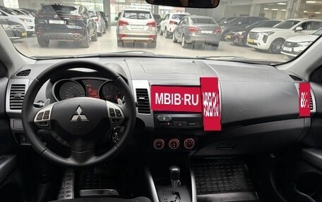 Mitsubishi Outlander III рестайлинг 3, 2008 год, 920 000 рублей, 11 фотография