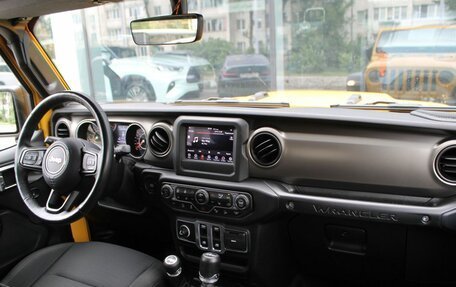 Jeep Wrangler, 2018 год, 4 200 000 рублей, 13 фотография