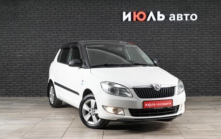 Skoda Fabia II, 2013 год, 865 000 рублей, 3 фотография