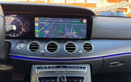 Mercedes-Benz E-Класс, 2019 год, 4 050 000 рублей, 10 фотография