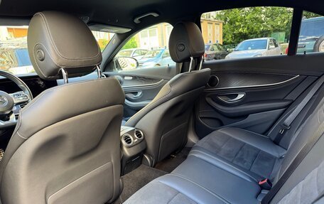 Mercedes-Benz E-Класс, 2019 год, 4 050 000 рублей, 12 фотография