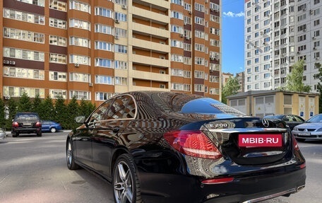 Mercedes-Benz E-Класс, 2019 год, 4 050 000 рублей, 3 фотография
