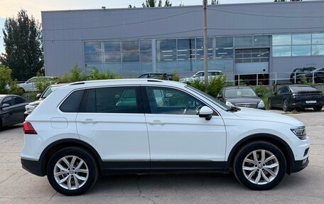 Volkswagen Tiguan II, 2018 год, 3 090 000 рублей, 4 фотография