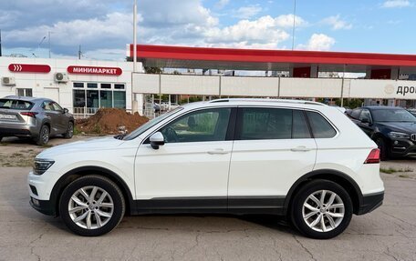 Volkswagen Tiguan II, 2018 год, 3 090 000 рублей, 8 фотография