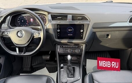 Volkswagen Tiguan II, 2018 год, 3 090 000 рублей, 20 фотография