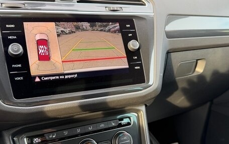 Volkswagen Tiguan II, 2018 год, 3 090 000 рублей, 21 фотография