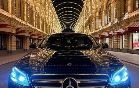 Mercedes-Benz E-Класс, 2018 год, 4 000 000 рублей, 1 фотография
