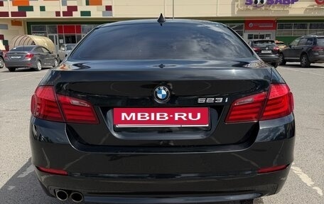 BMW 5 серия, 2010 год, 1 650 000 рублей, 5 фотография