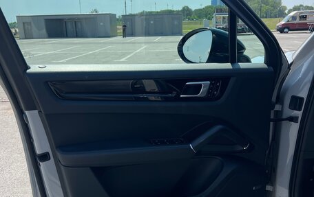 Porsche Cayenne III, 2020 год, 6 450 000 рублей, 11 фотография