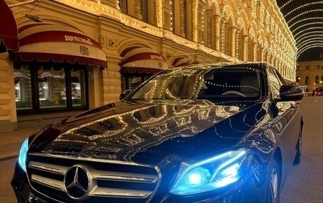 Mercedes-Benz E-Класс, 2018 год, 4 000 000 рублей, 3 фотография