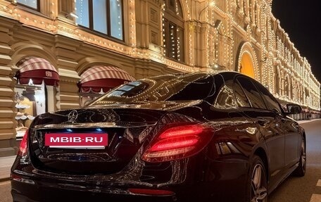 Mercedes-Benz E-Класс, 2018 год, 4 000 000 рублей, 5 фотография